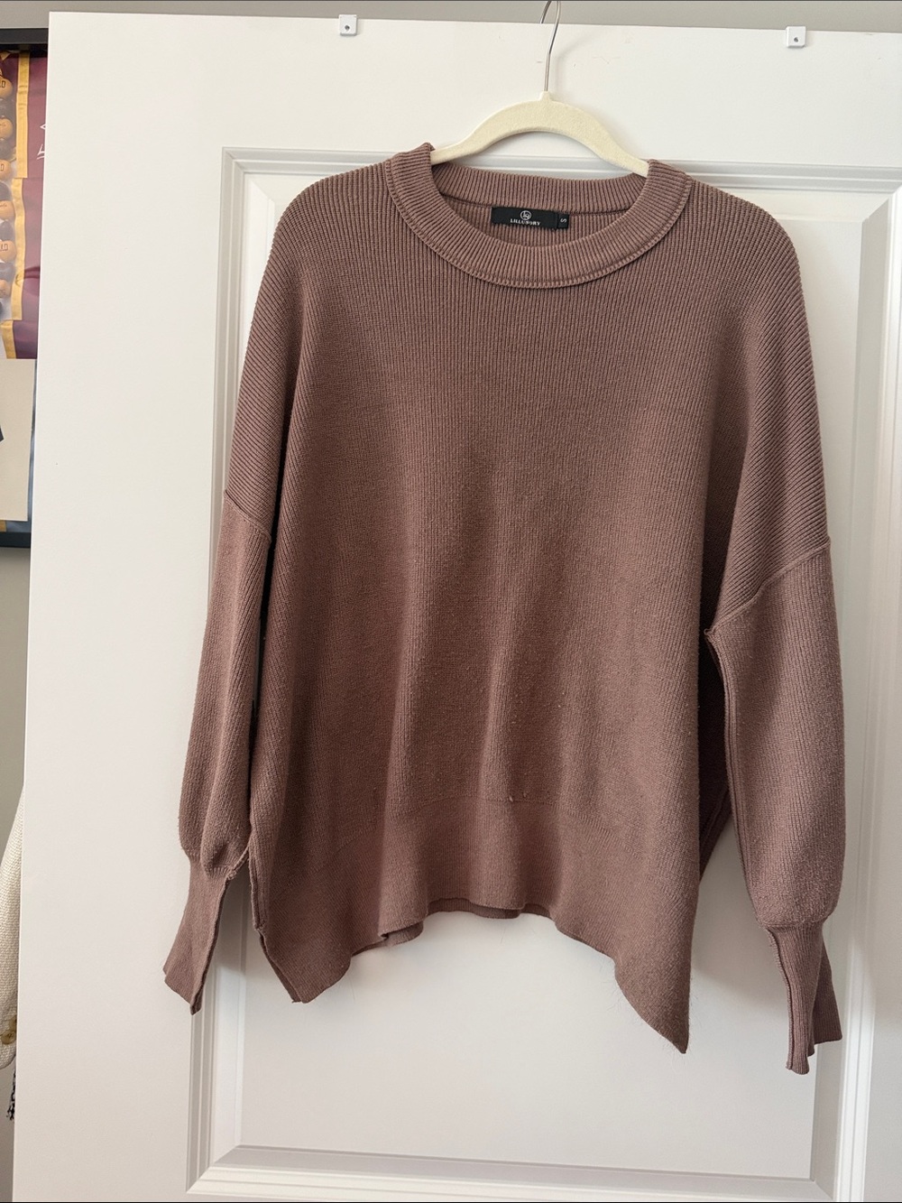 Relaxed Crewneck Sweater in Dusty Mauve